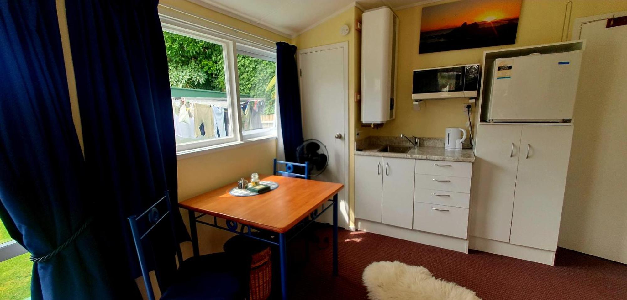 Waikanae Studio B&B Buitenkant foto